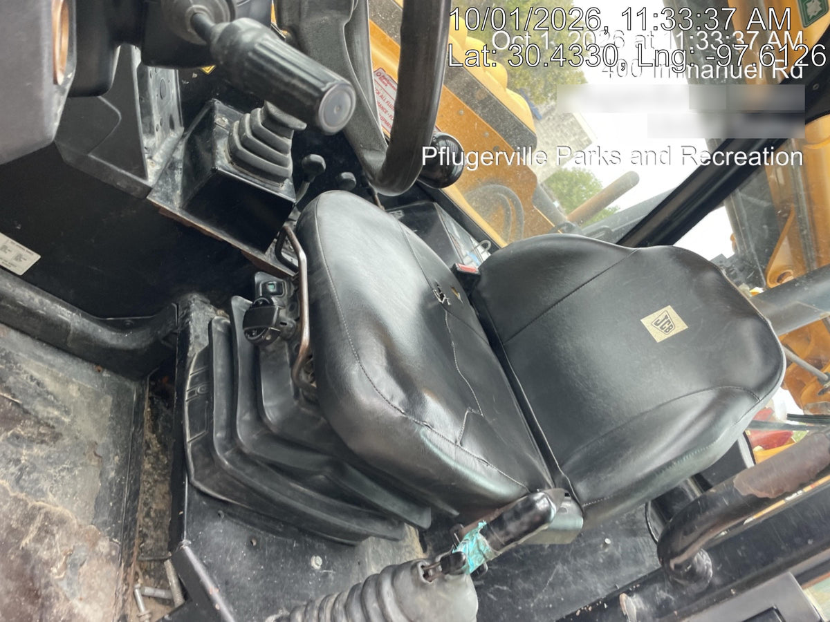 2019 JCB 509-42 JCB 509-42 Enclosed Cab, 74 HP, Solid Tires, Worklights, Beacon, Aux Hydraulics, Lifting Eye, 60" Carriage/60" Forks