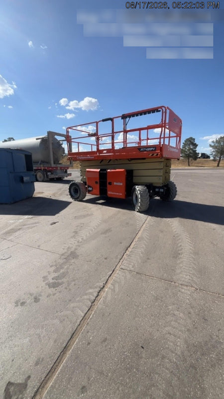 2025 JLG RT4394