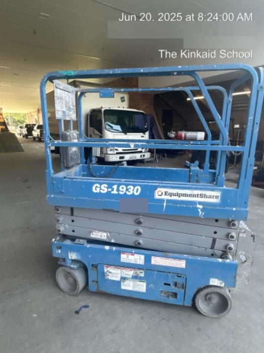 2019 Genie GS-1930 Fixed rails with chain Entry