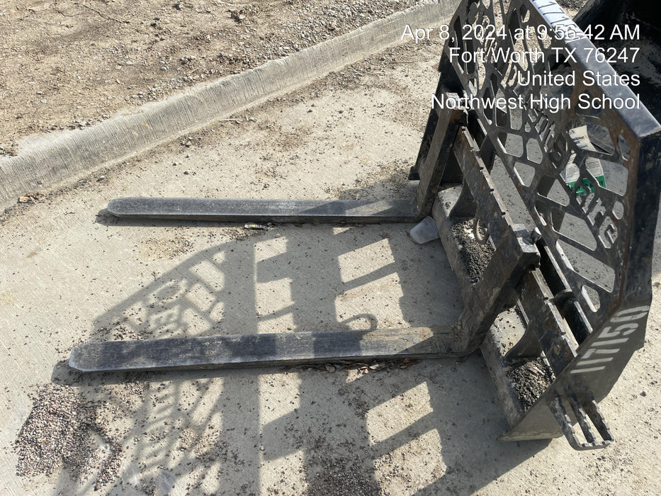 2024 PALADIN 48" Pallet Forks - Paladin