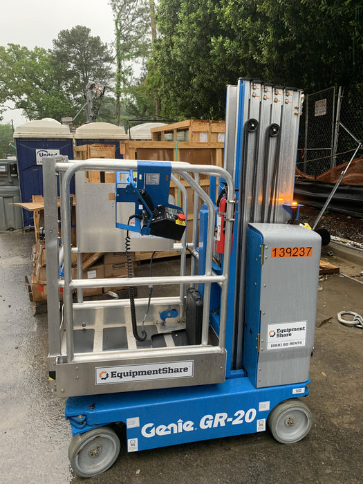 2021 GENIE GR-20