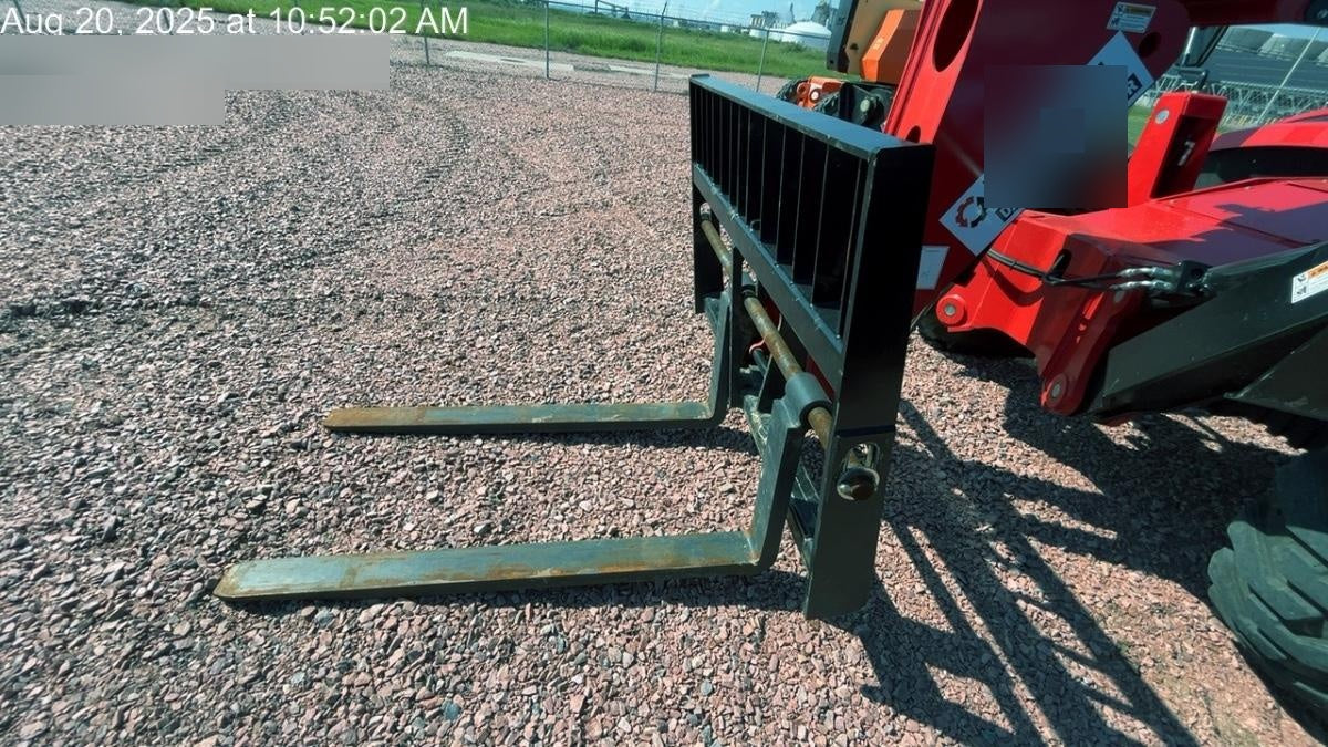2025 MANITOU MTA1055
