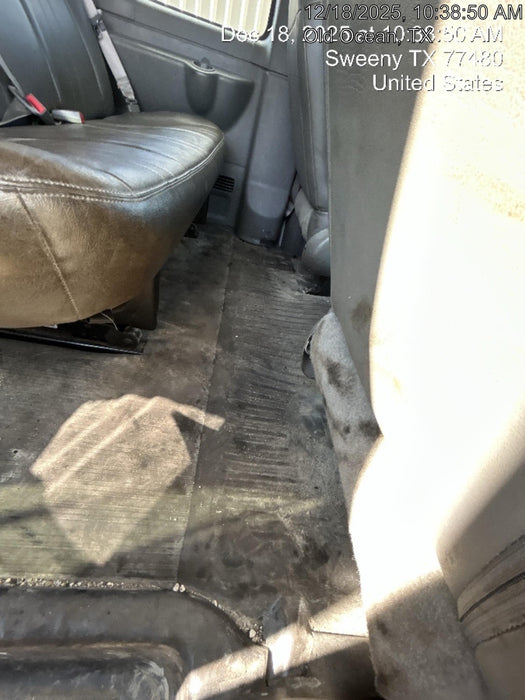 2025 CHEVROLET Express Van - Rental