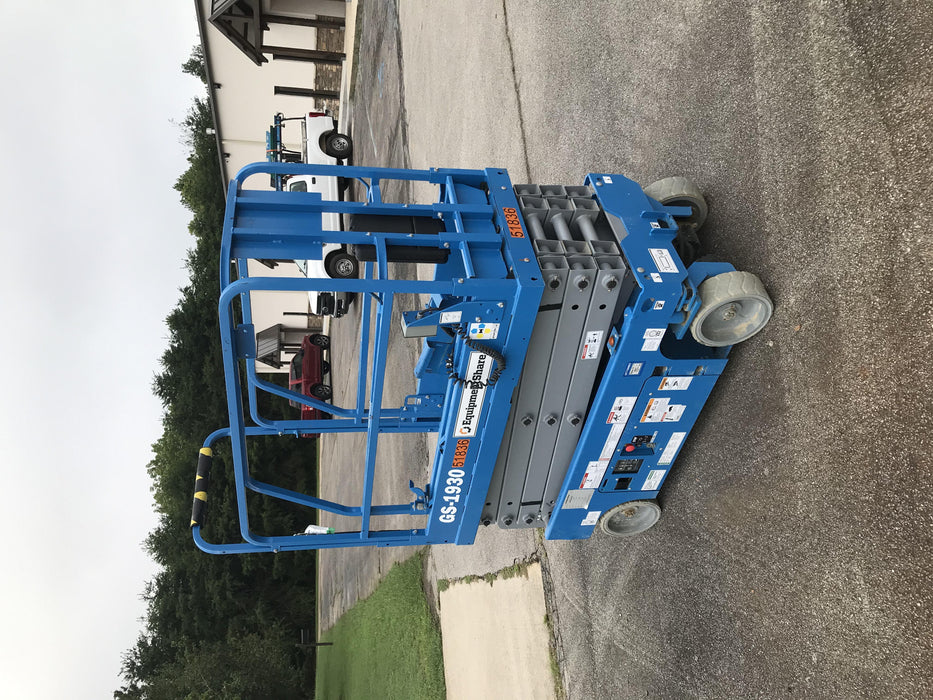 2019 Genie GS-1930 Fixed Rails with Chain Entry