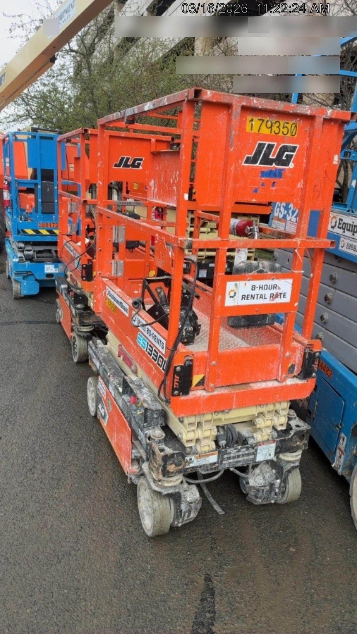 2021 JLG ES1330L