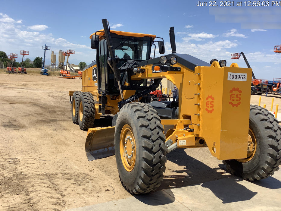 2020 JOHN DEERE 672G