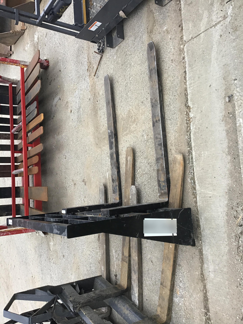 2019 ARROW MATERIAL HANDLING 60" Pallet Forks - Arrow