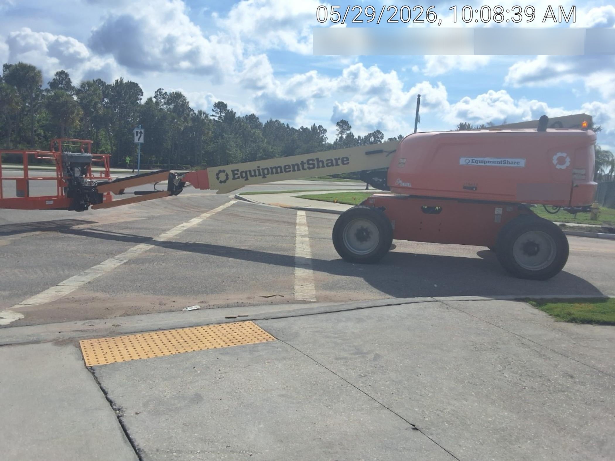 2022 JLG 660SJ