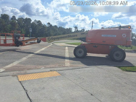 2022 JLG 660SJ