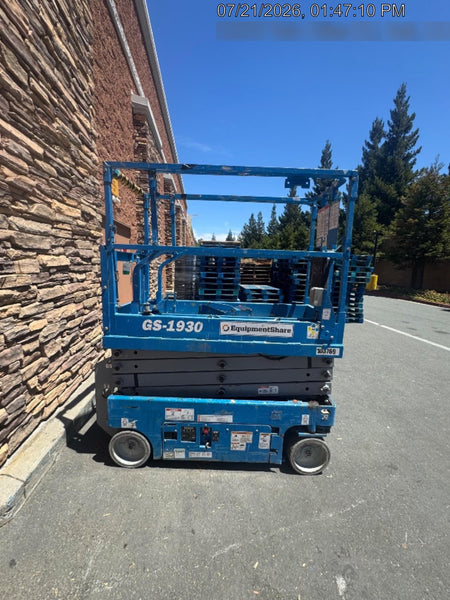 2019 Genie GS-1930 Half Height Swing Gate, 800W Inverter