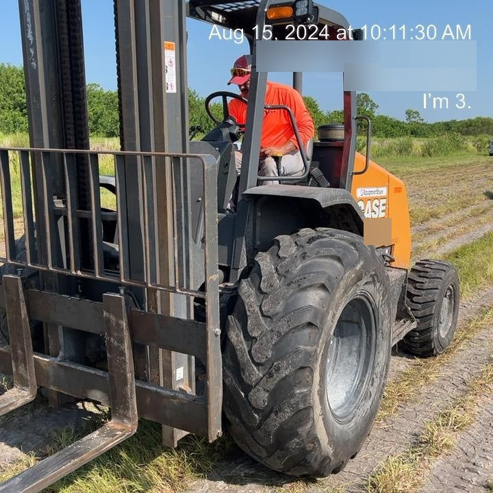 2018 CASE 586H
