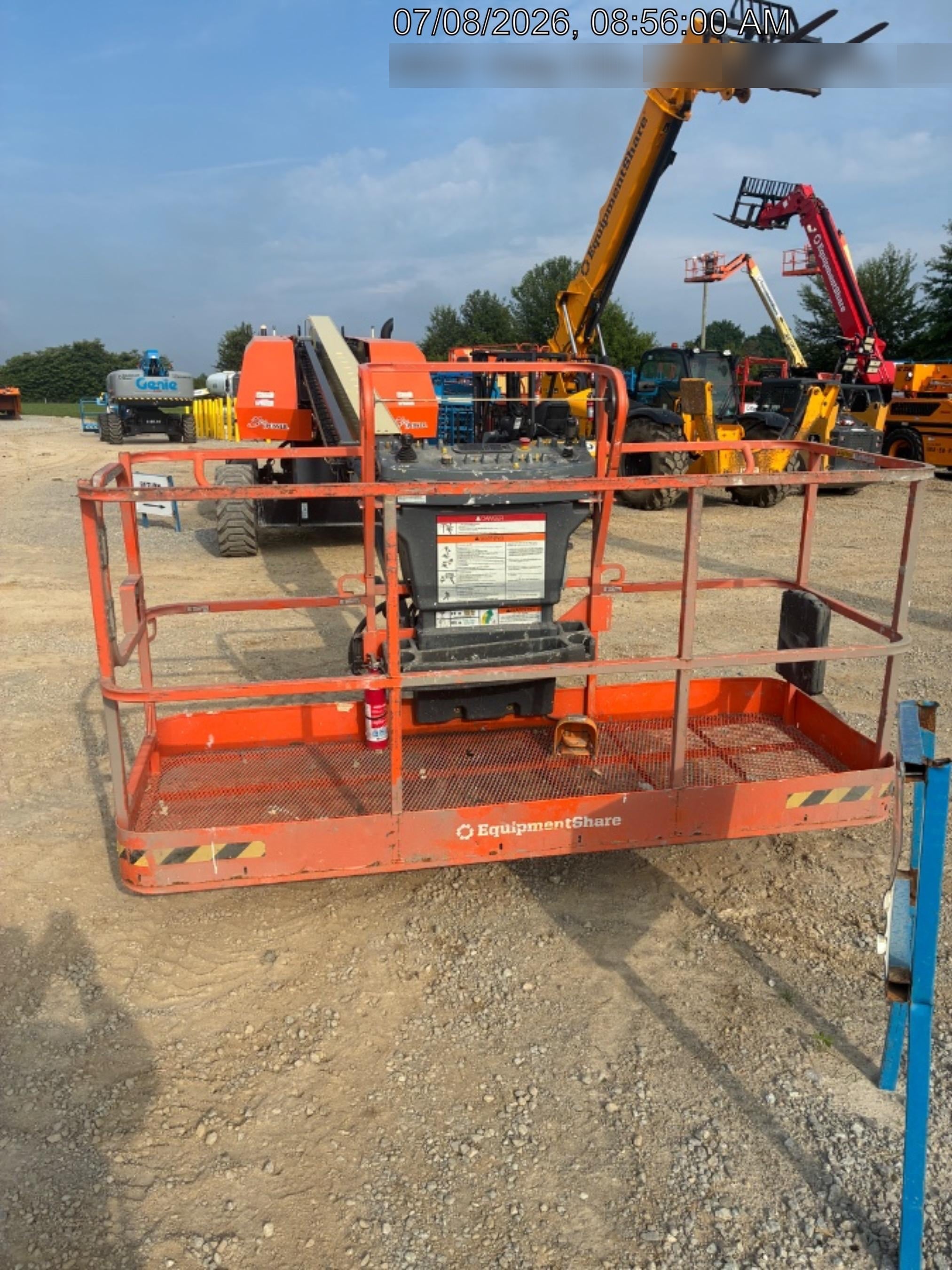 2025 JLG 660SJ