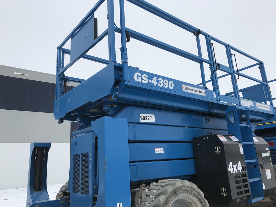 2020 GENIE GS-4390 RT
