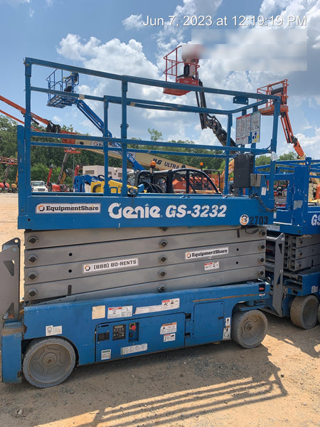 2016 Genie GS-3232 Genie GS3232 Narrow Scissor Lift