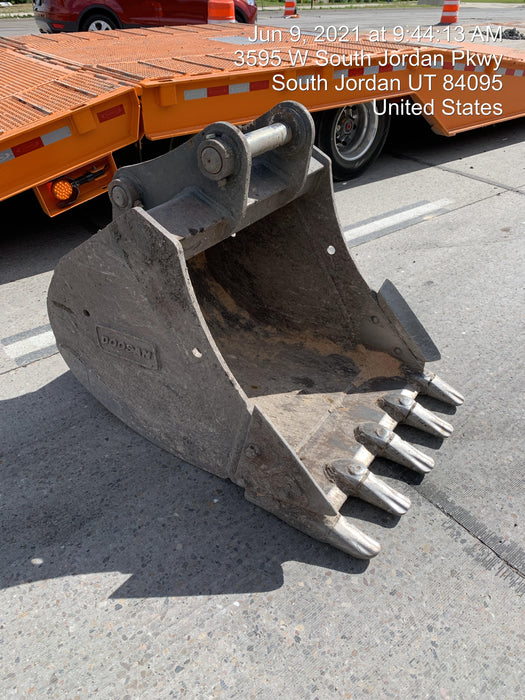 2020 DOOSAN 24" Bucket-Doosan