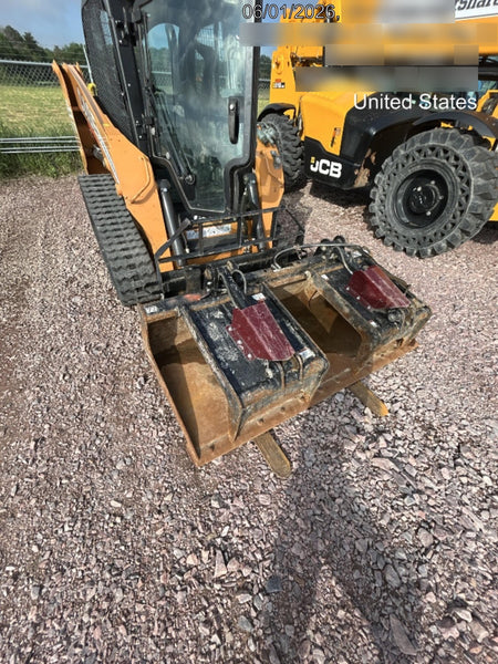 2021 CASE TR270B