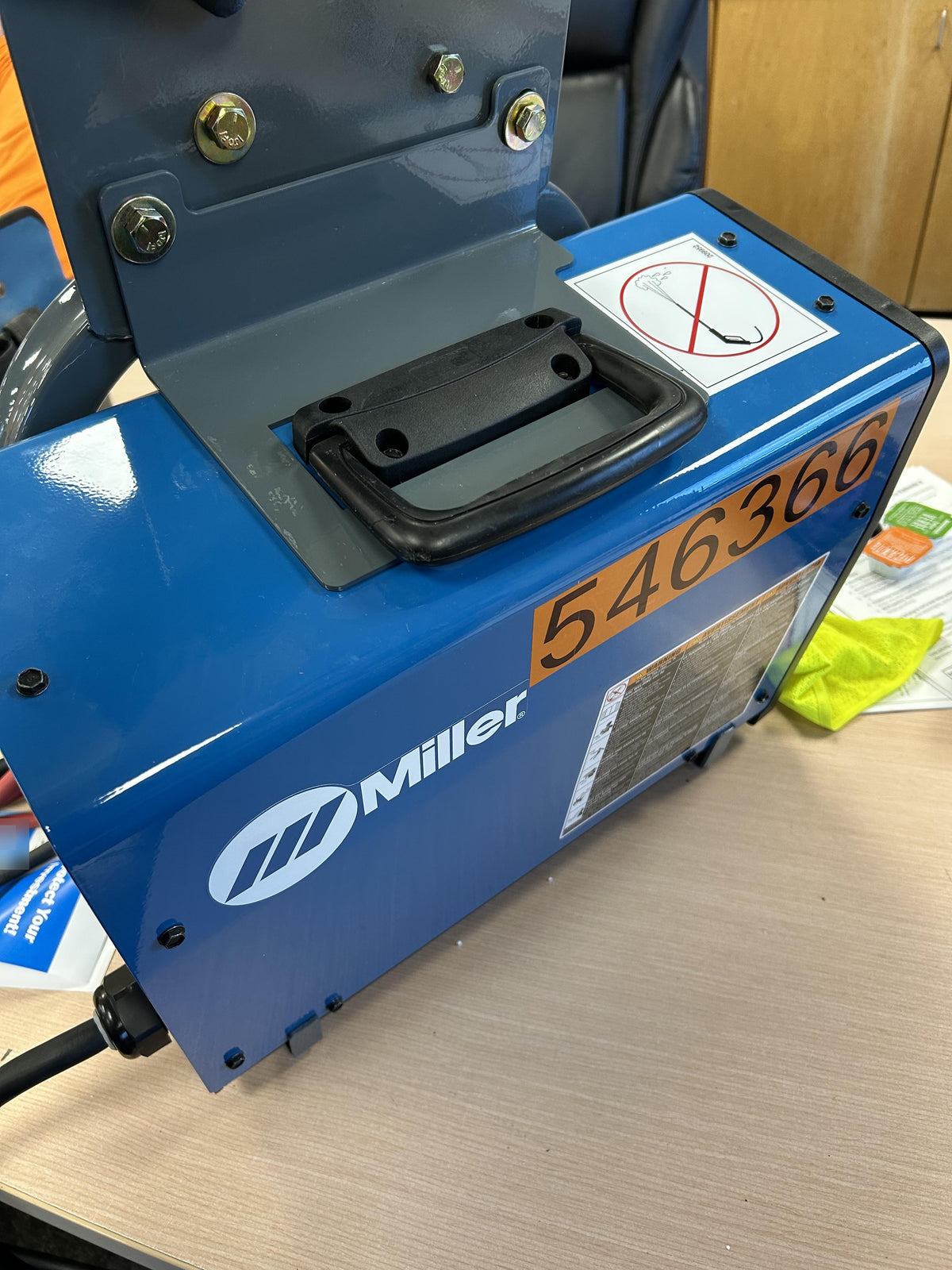 2025 MILLER ELECTRIC CST-282