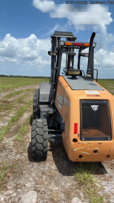 2023 CASE 588H