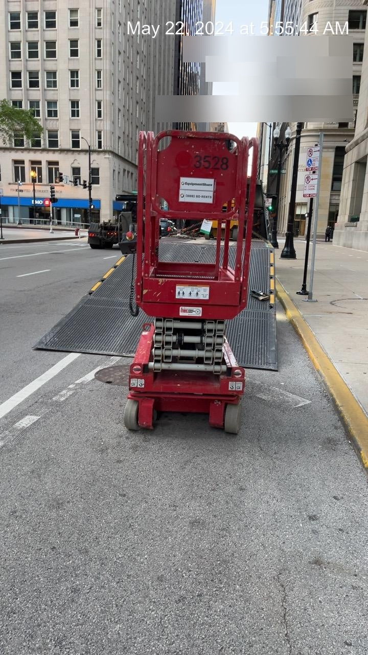 2016 MEC 1330SE MEC 1330SE Scissor Lift