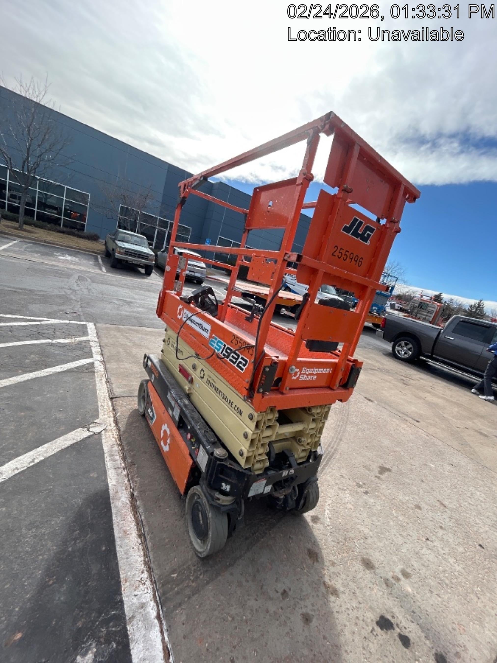 2022 JLG ES1932
