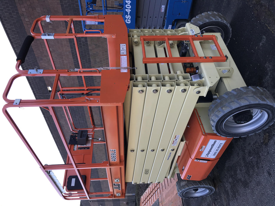 2019 JLG 4069LE