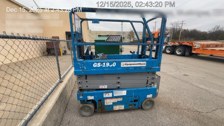 2020 Genie GS-1930 Solid Non Marking Tires, Beacon, Folding rails with half height swing gate