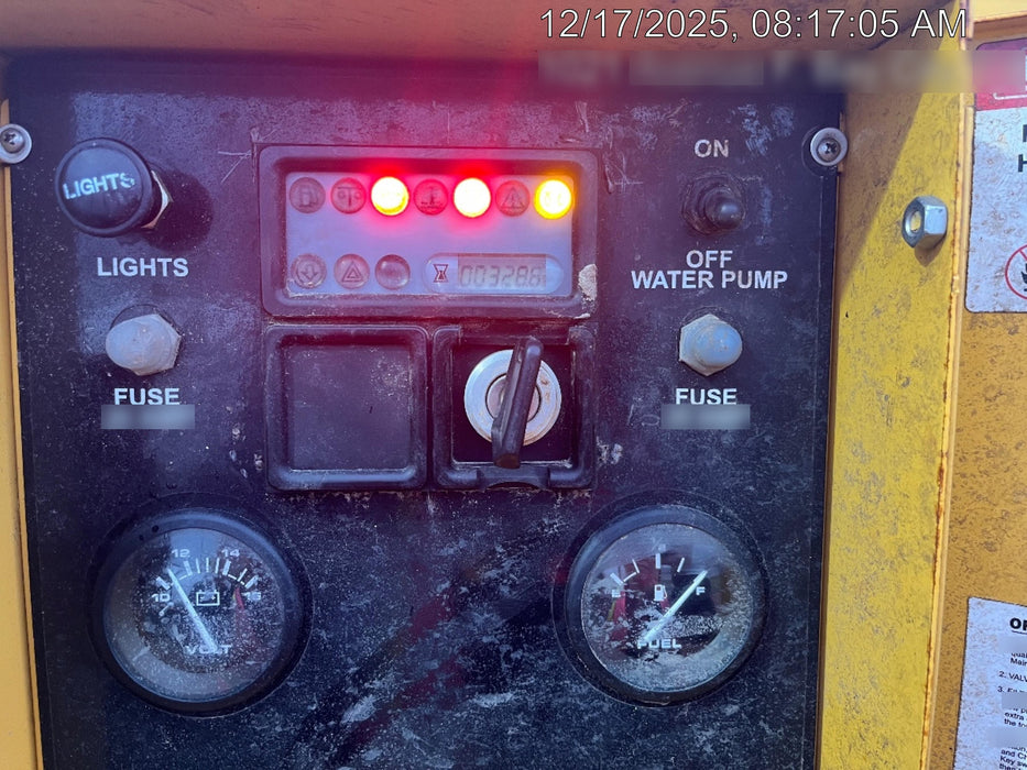 2021 Vac-Tron LP573XDT T4 Koehler Diesel Engine, 500 Gallon Debris Tank, x2 100 Gallon Water Tanks