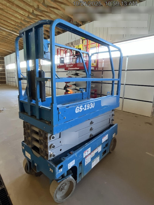 2020 Genie GS-1930 Fixed rails with chain entry gate - Pre A92.20