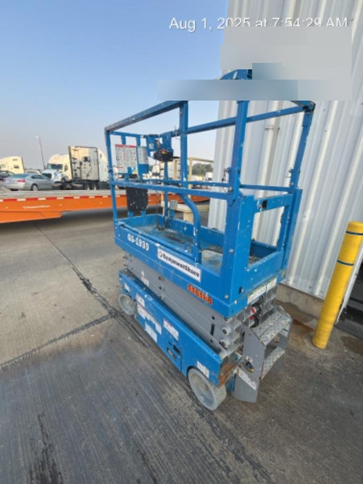 2020 Genie GS-1930 Solid Non Marking Tires, Beacon, Folding rails with half height swing gate