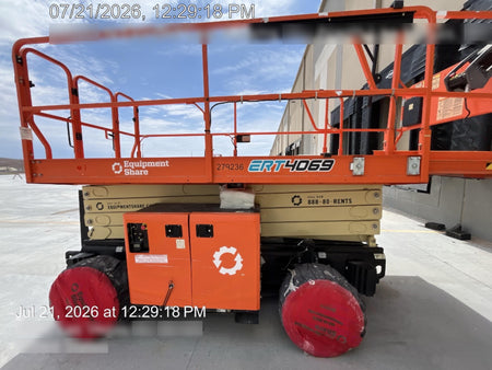 2022 JLG ERT4069