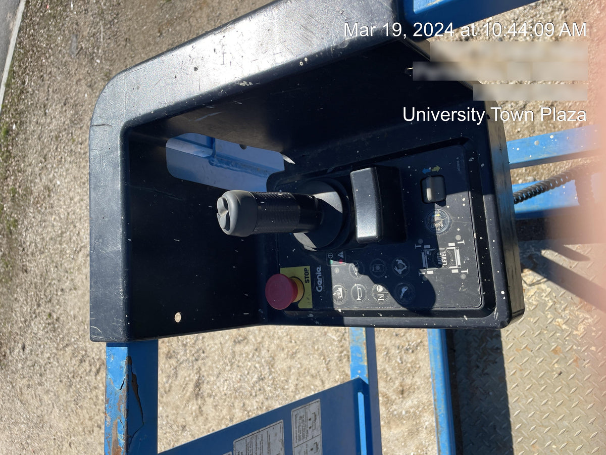 2019 Genie GS-1930 Fixed rails with chain Entry