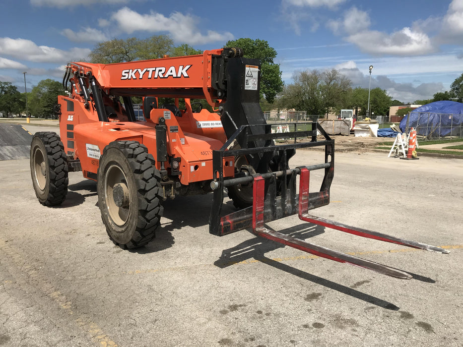 2019 Skytrak 6036 Canopy, Solid Tires, LED Work Lights, Beacon w/72" Carriage, 48" Pallet Forks