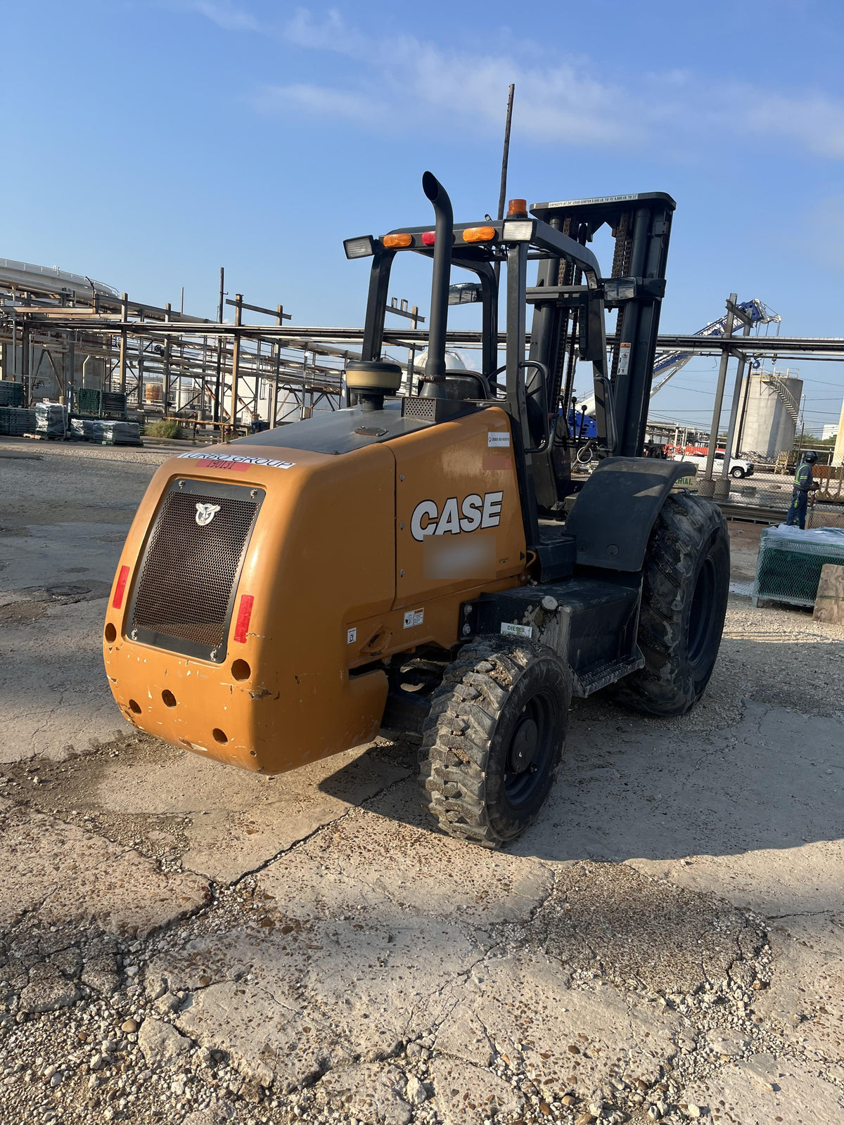 2021 CASE 588H