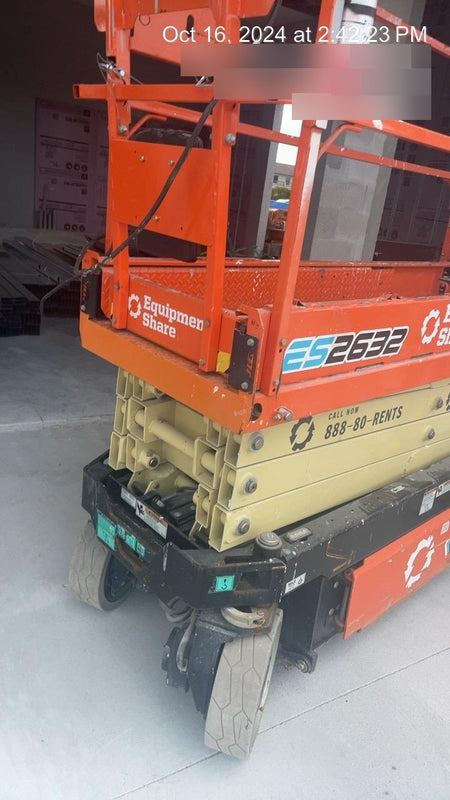 2022 JLG ES2632