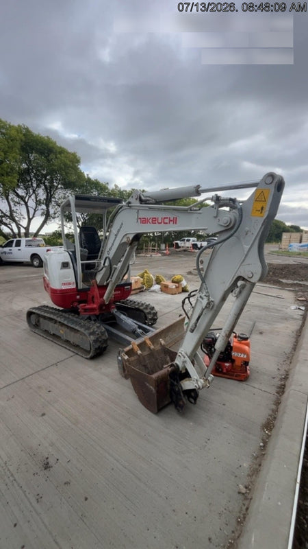 2025 TAKEUCHI TB235-2R