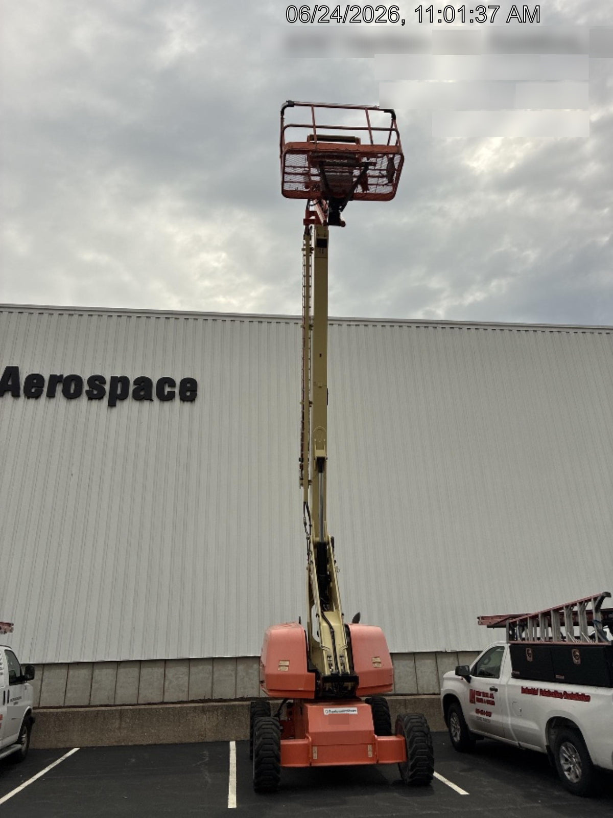 2019 JLG 660SJ