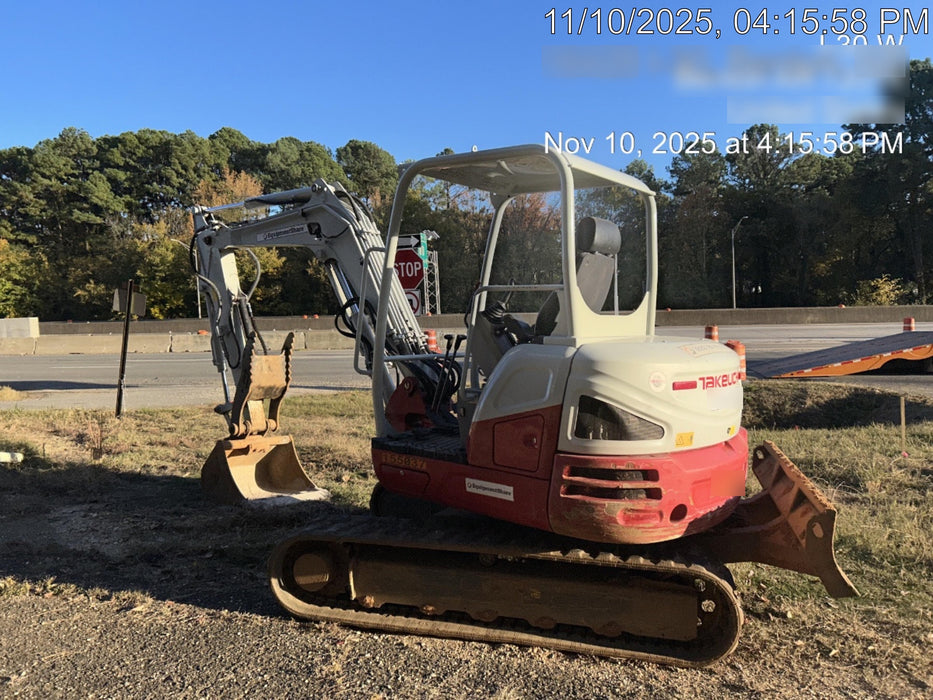 2021 TAKEUCHI TB250-2