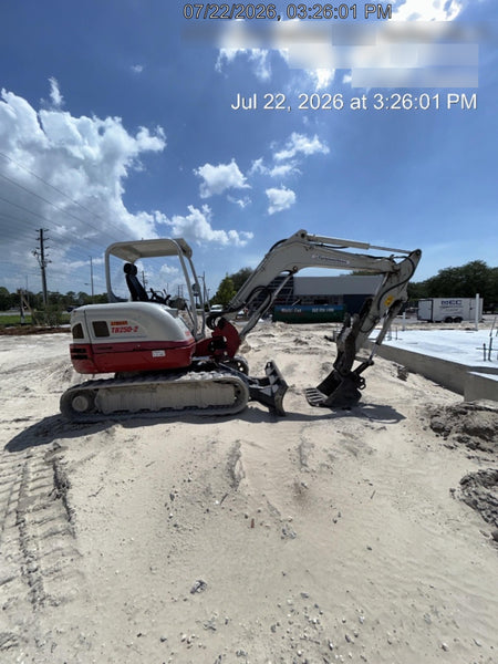 2022 TAKEUCHI TB250-2R