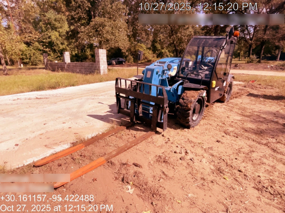 2019 Genie GTH-5519 Cab/Heat/AC, Solid RT Tires, LED Work Lights, Beacon 48" Carriage, 48" Forks