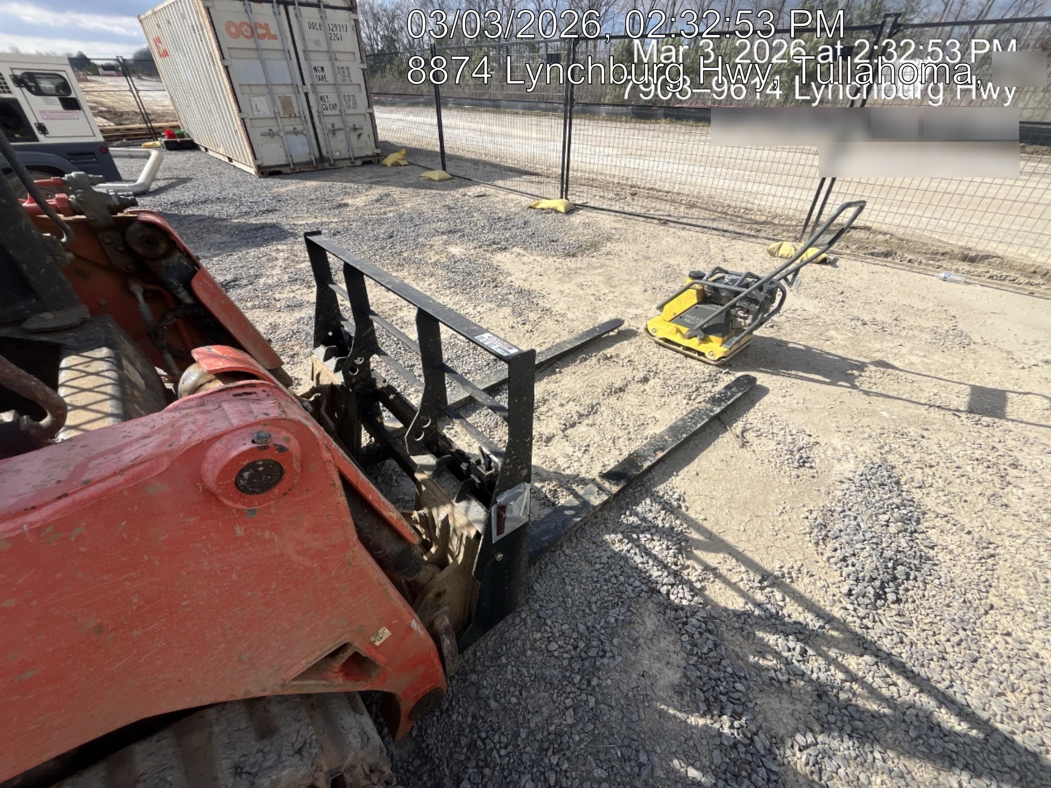 2025 ARROW MATERIAL HANDLING 72" Pallet Forks - Arrow