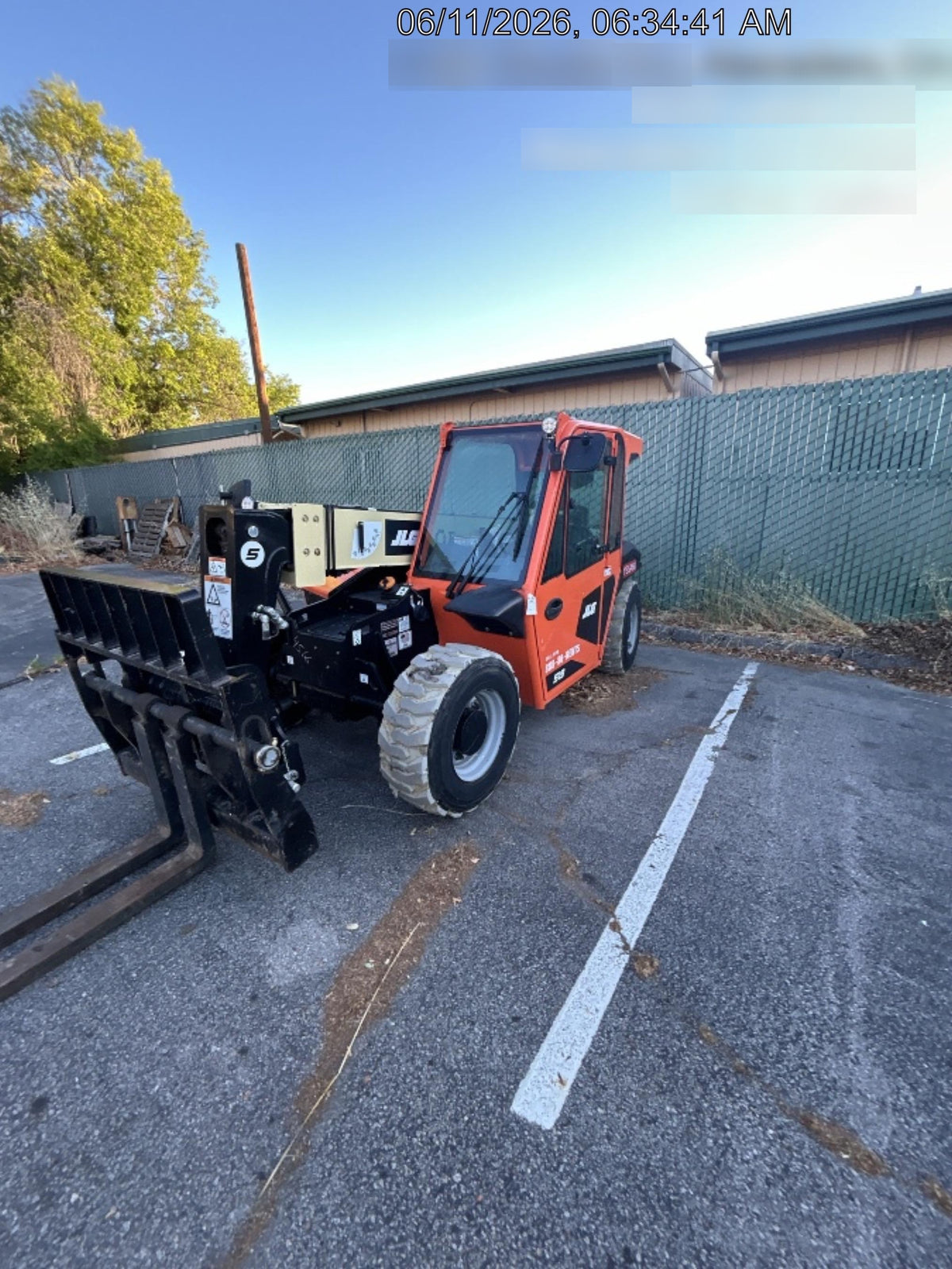 2025 JLG 519
