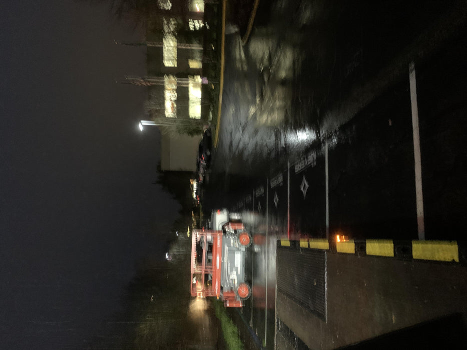 2020 Skyjack SJIII-3219 Solid NM Tires, Half height spring hinged entry gate, Dual Beacons, 800W Inverter