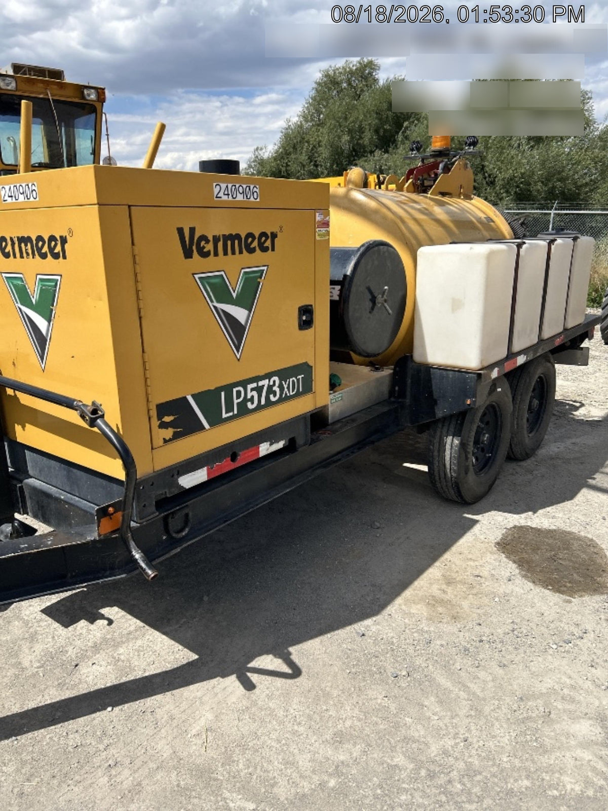 2022 VAC-TRON LP573XDT