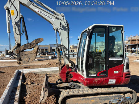 2023 TAKEUCHI TB250-2CR