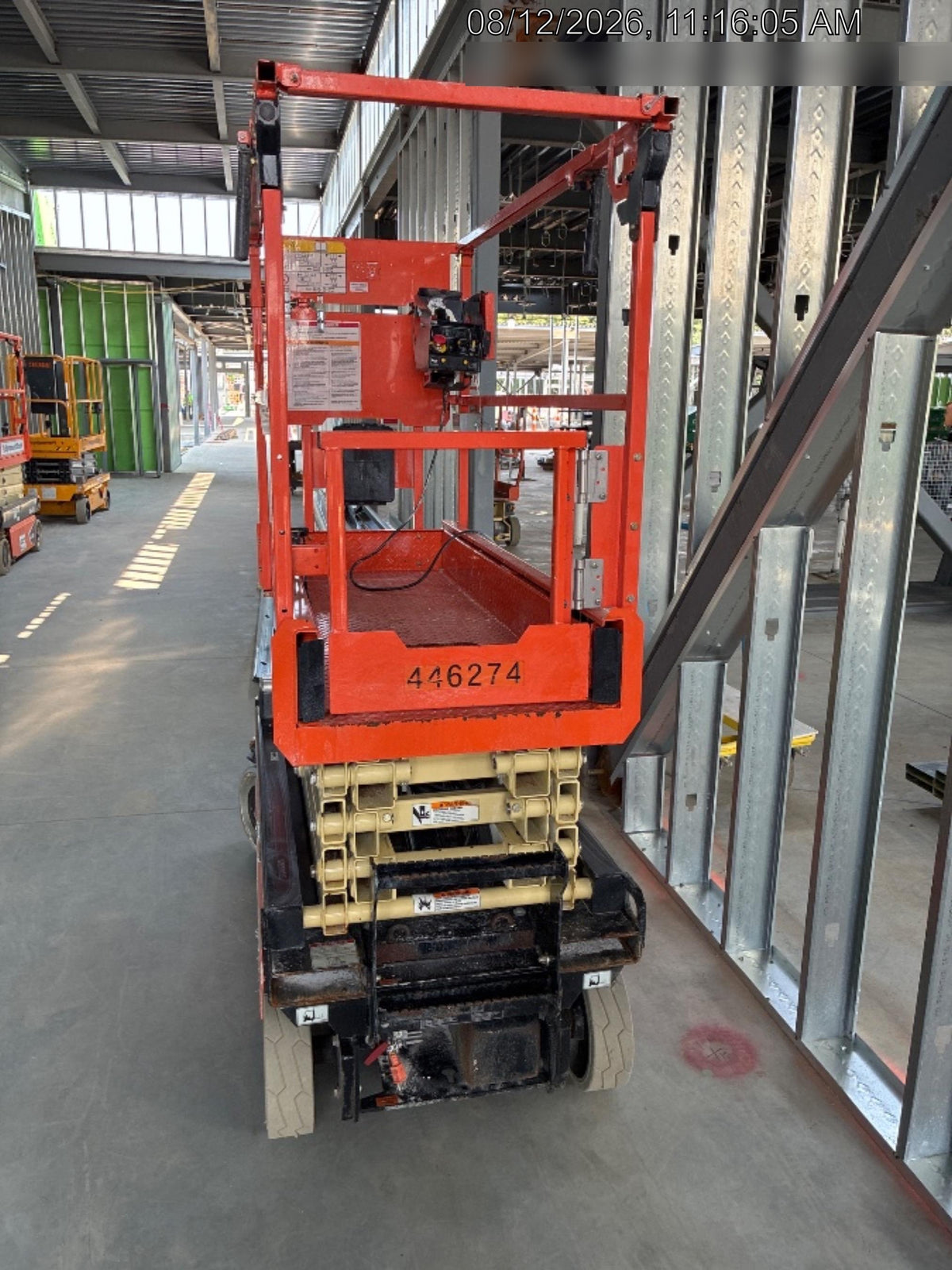 2024 JLG ES1932