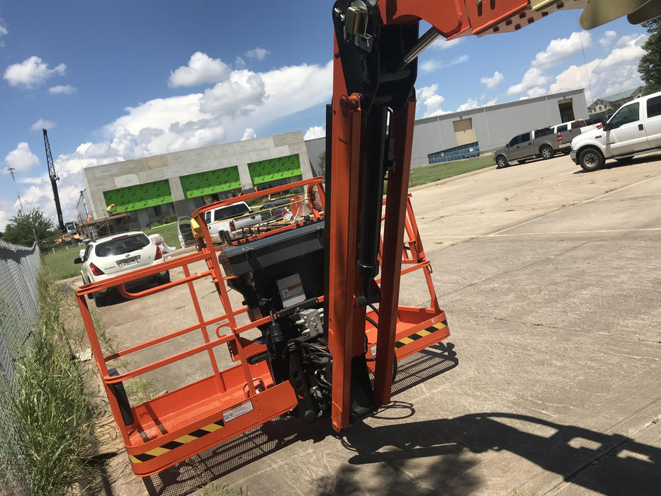 2020 JLG 660SJ