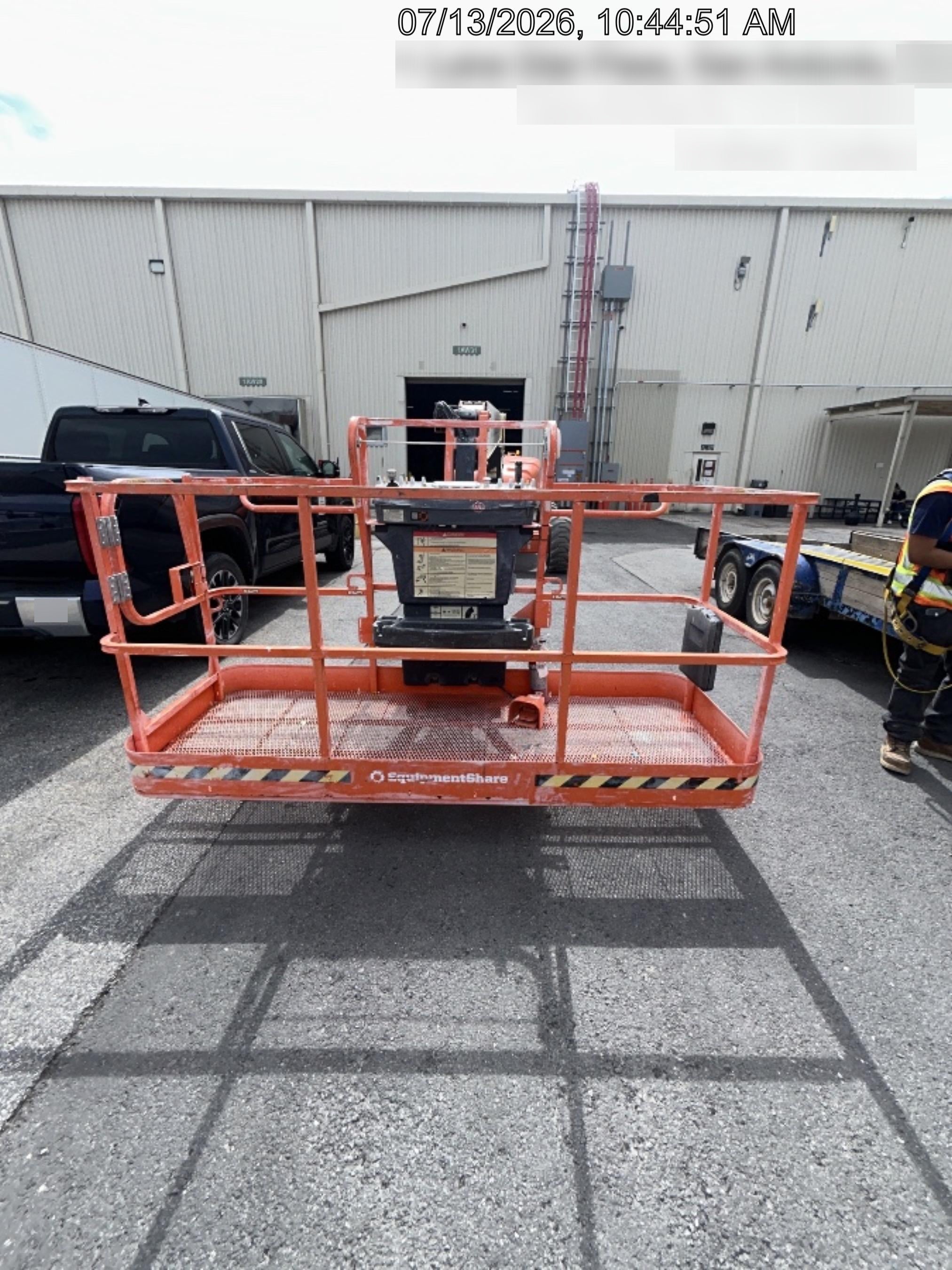 2022 JLG EC600SJ