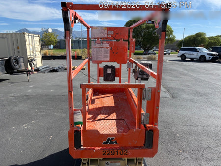 2022 JLG ES1932