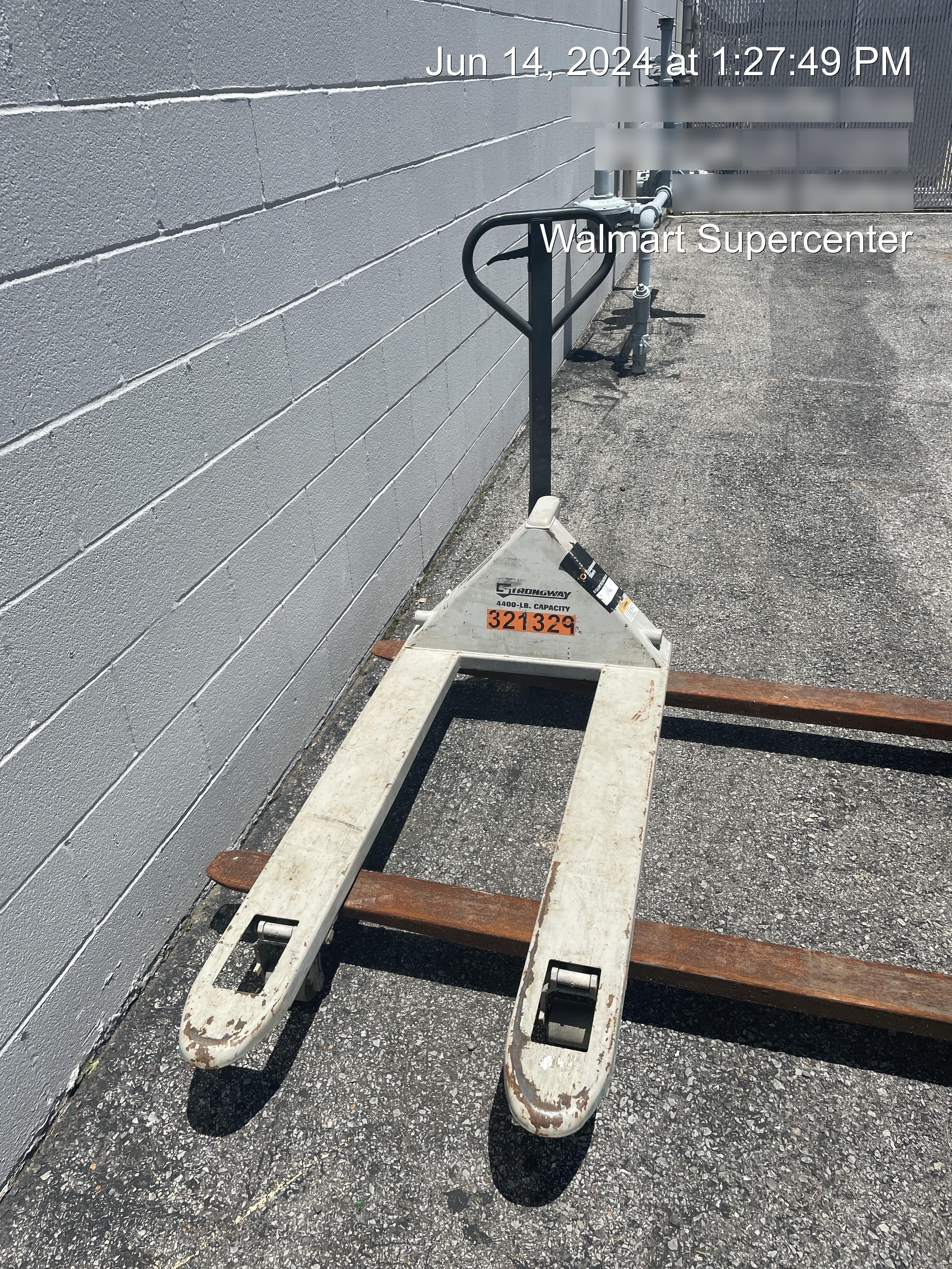 2023 STRONGWAY 4400 lb Pallet Jack