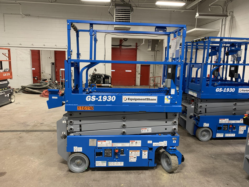 2020 Genie GS-1930 Solid Non Marking Tires, Beacon, Folding rails with half height swing gate